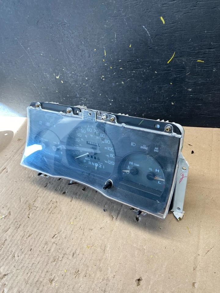 Ford Crown Victoria 1990 a 1997 velocímetro calibre de racimo R8878 DG Foto 3 de 4