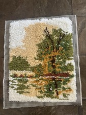 23&rdquo;x18&rdquo; Vintage Completed Fall Tree Scene Latch Hook