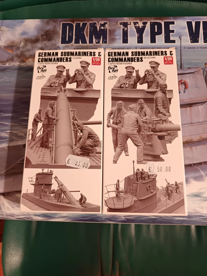 DKM Type VII-C U-Boat + 3 Set figurini - Border 1/35 - Immagine 3 di 4