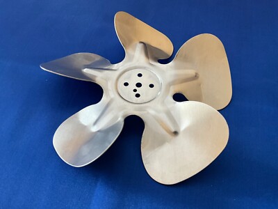 8   CW Hubless Fan Blade - 5-Wing  30°  Pitch