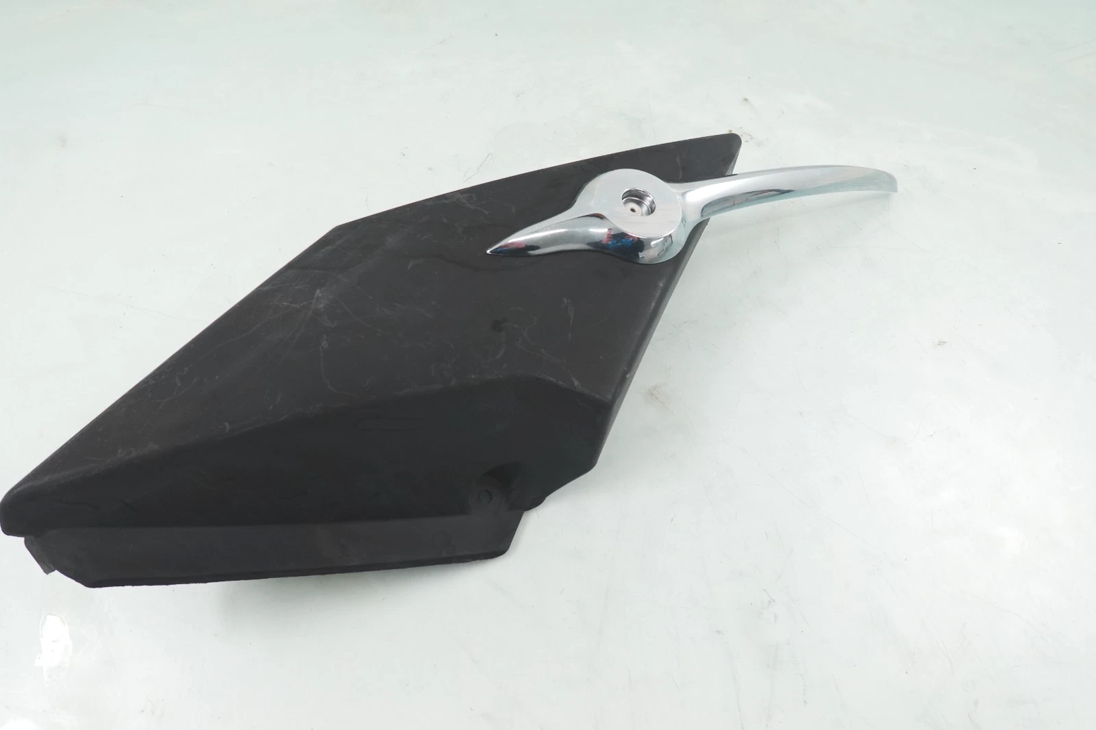 2002-2005 Sea-Doo OEM RH Right Side Body Panel Fairing Cover Assy Freshwater GTX