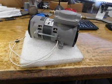 Thomas Compressors and Vacuum Pumps Model: 107CAB18-59A w/ 608102A Motor