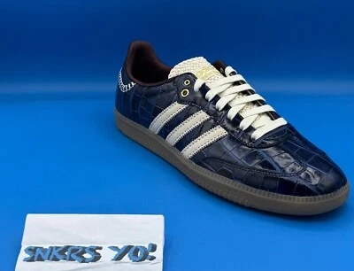 Preços baixos em adidas Wales Bonner x Samba OG Croc - Collegiate