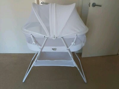 gumtree bassinet
