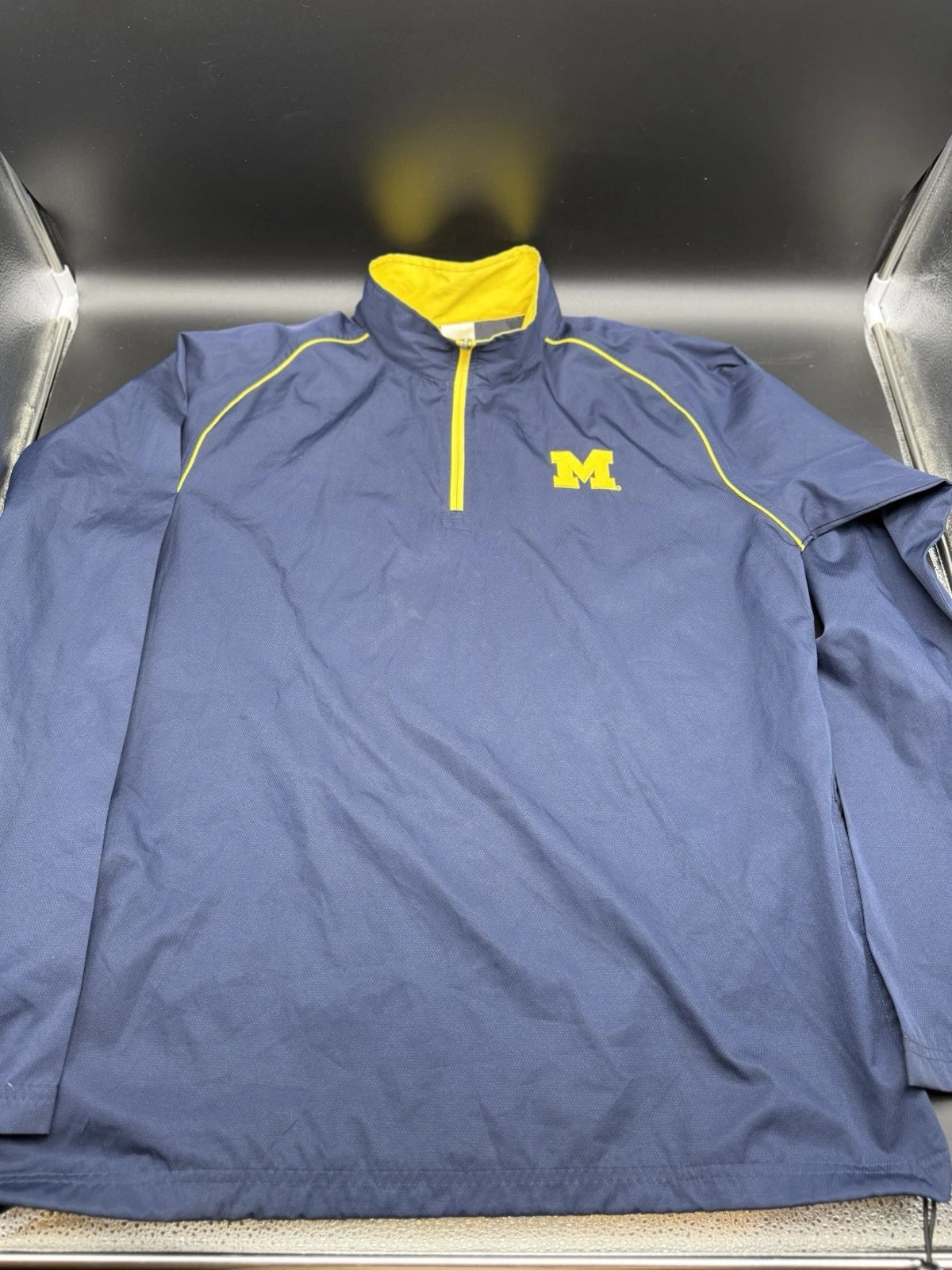 Michigan Wolverines Russell Athletic 1/4 Zip Windbreaker lightweight Jacket XL