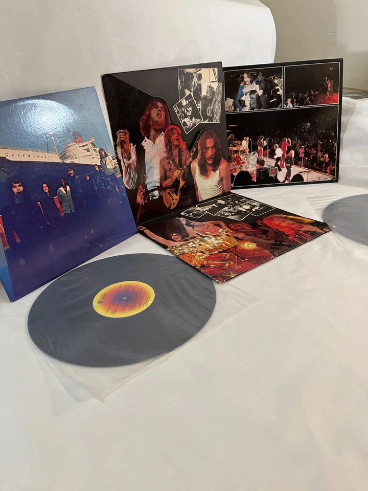 12" Vintage 3 Dog Night  73' Double LP Rock Album - Image 3 of 4