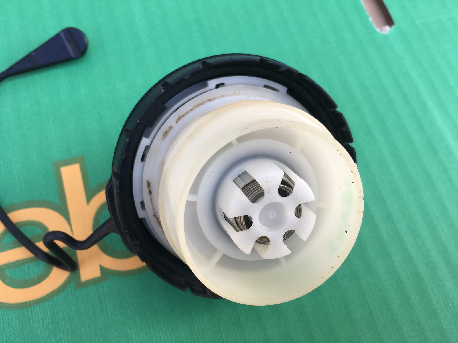 GENUINE LEXUS GX LX RX IS250 IS220 IS200h RX450h RX300 PETROL DIESEL