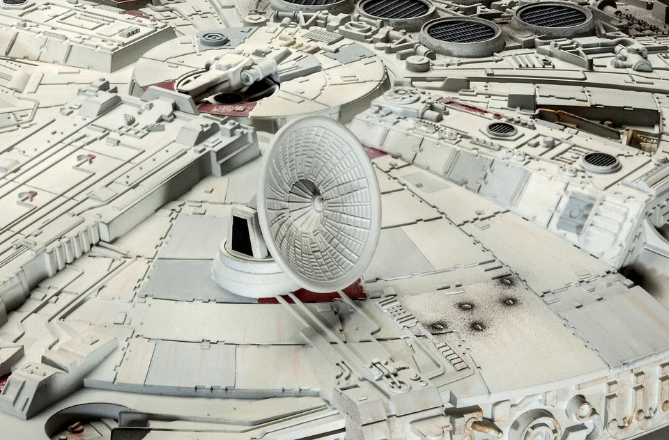 Star Wars Millennium Falcon Plastica Kit 1/72 Inc.Pittura , Spazzola, Colla Pod - Immagine 4 di 4