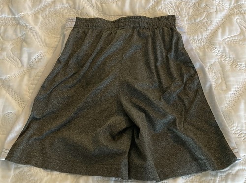 Fila-Shorts-Dark and Light Gray-Size U.S 7-Set of Two - Picture 3 of 9