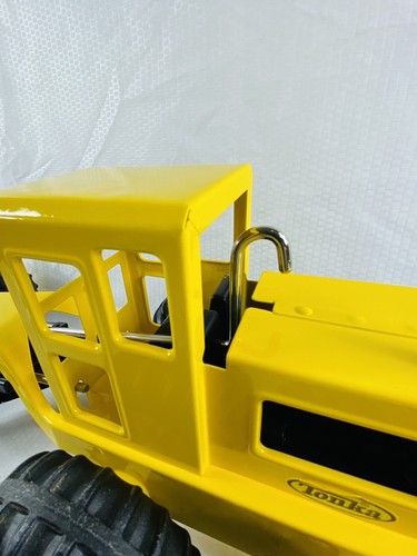 Tonka 2012 Yellow 18" Road Grader #92510 Metal & Plastic - Picture 9 of 19