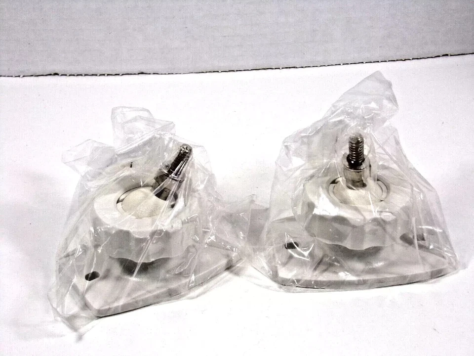 Definitive Technology Pivoting Wall-Mount Bracket - White 2Pcs. - Image 4 of 4