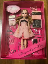 Not for sale Takara Tomy 2015 shareholder benefits Licca-chan Tomica unopened