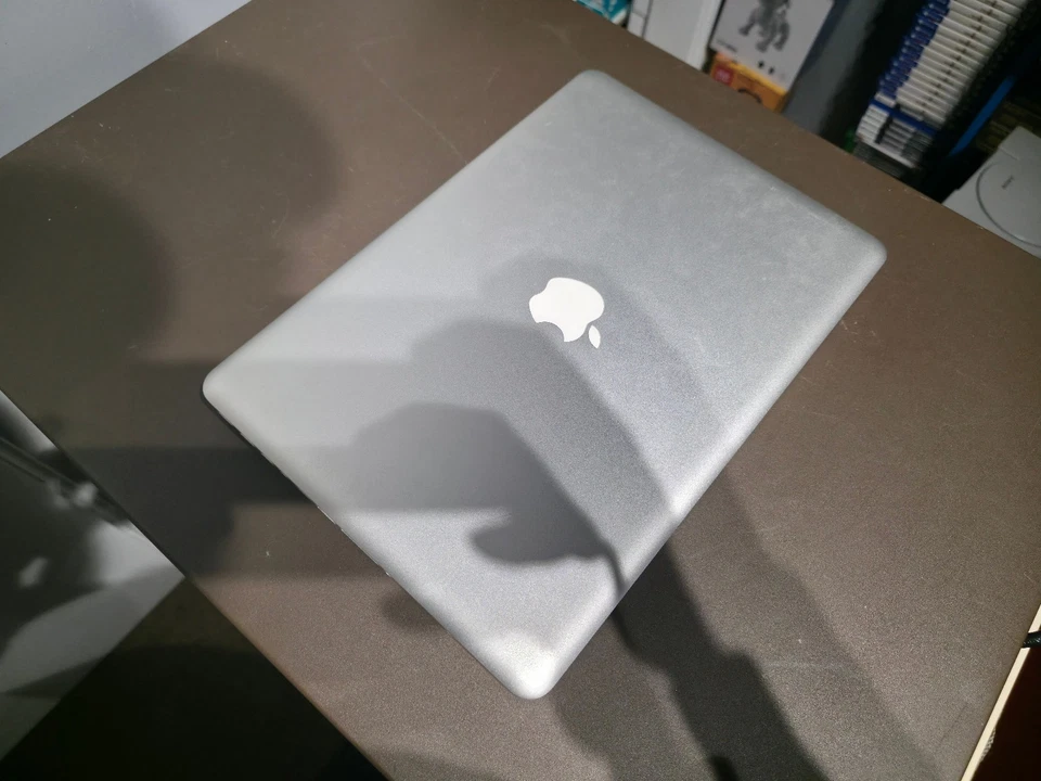 Apple MacBook Pro 13.3in Silver Late 2011 - Image 4 of 4