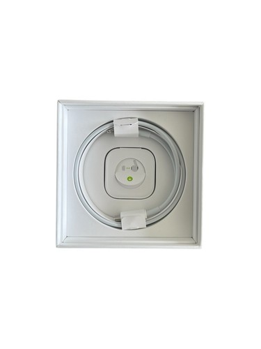Apple AirPods Pro 2nd Generation MagSafe Wireless Charging Case (USB‑C) - White - Photo 10 sur 12