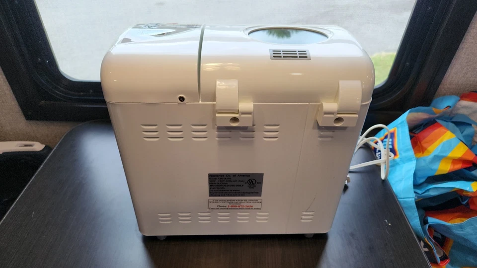 WELBILT THE 1 HR. 2 lb. MÁQUINA DE PAN MODELO ABM8200 Foto 4 de 4