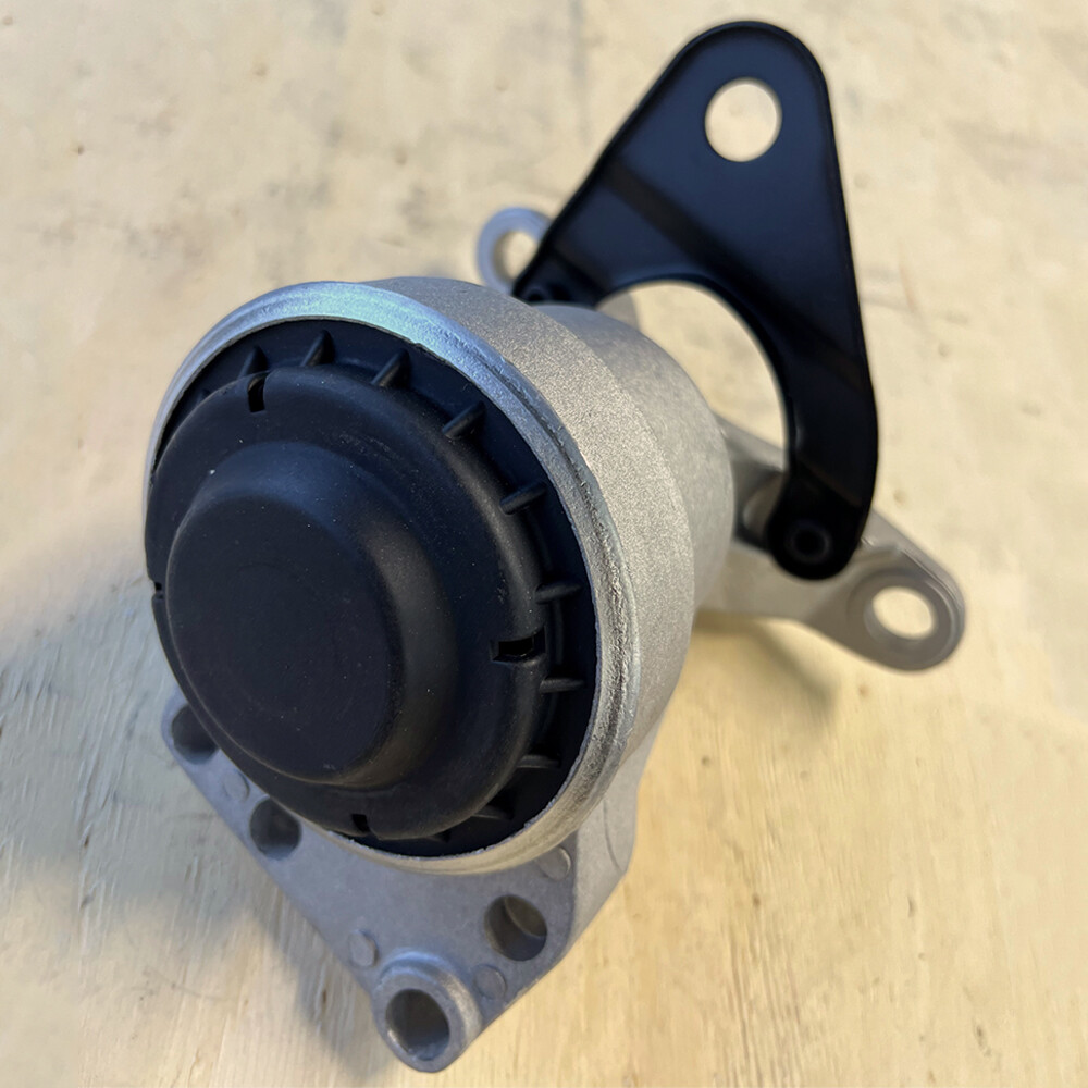 T 火床 Hydraulic Right Engine Mount 1PC For Volvo S60 13-09 L4-2.0L