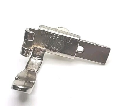 MIN★ Singer Sewing Machine Attachment 160854 Metal Zipper Foot Vintage
