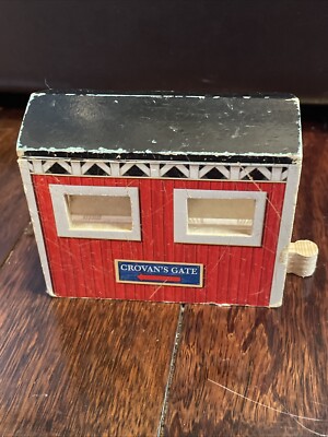 Crovan s Gate Tunnel  Thomas & Friends Wooden Train Tomy UK