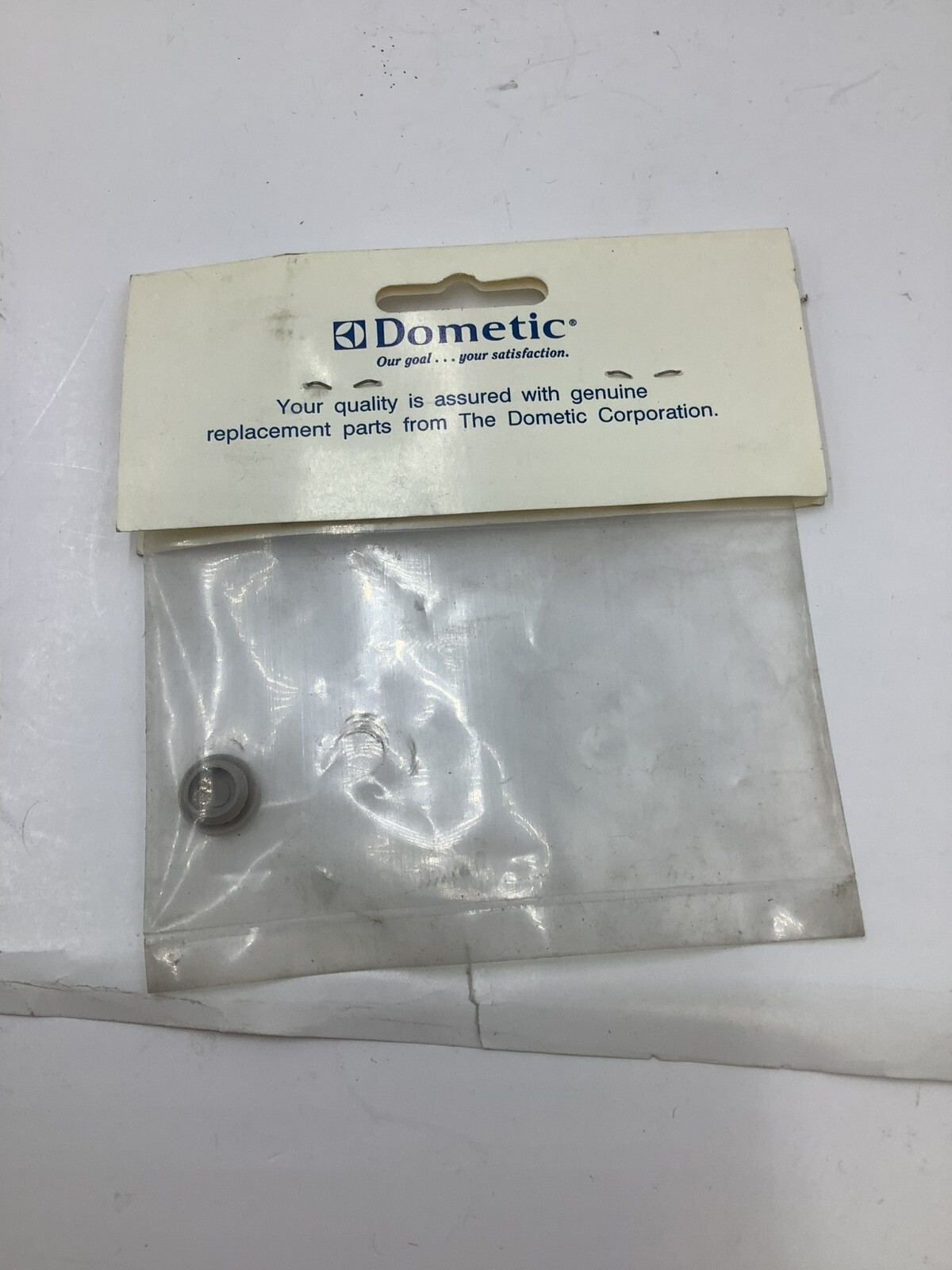 New Dometic 2930132069 Plug, Gray/Beige RM2611/3804 | eBay