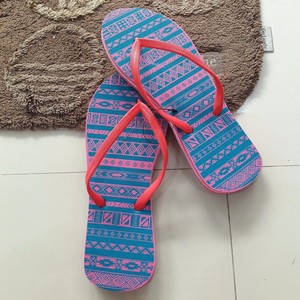 Zapatillas Flip Flop Sandalia De Playa De Verano Para mujeres Zapatos Bajos  Zapatos casual de vacaciones suave agradable | eBay