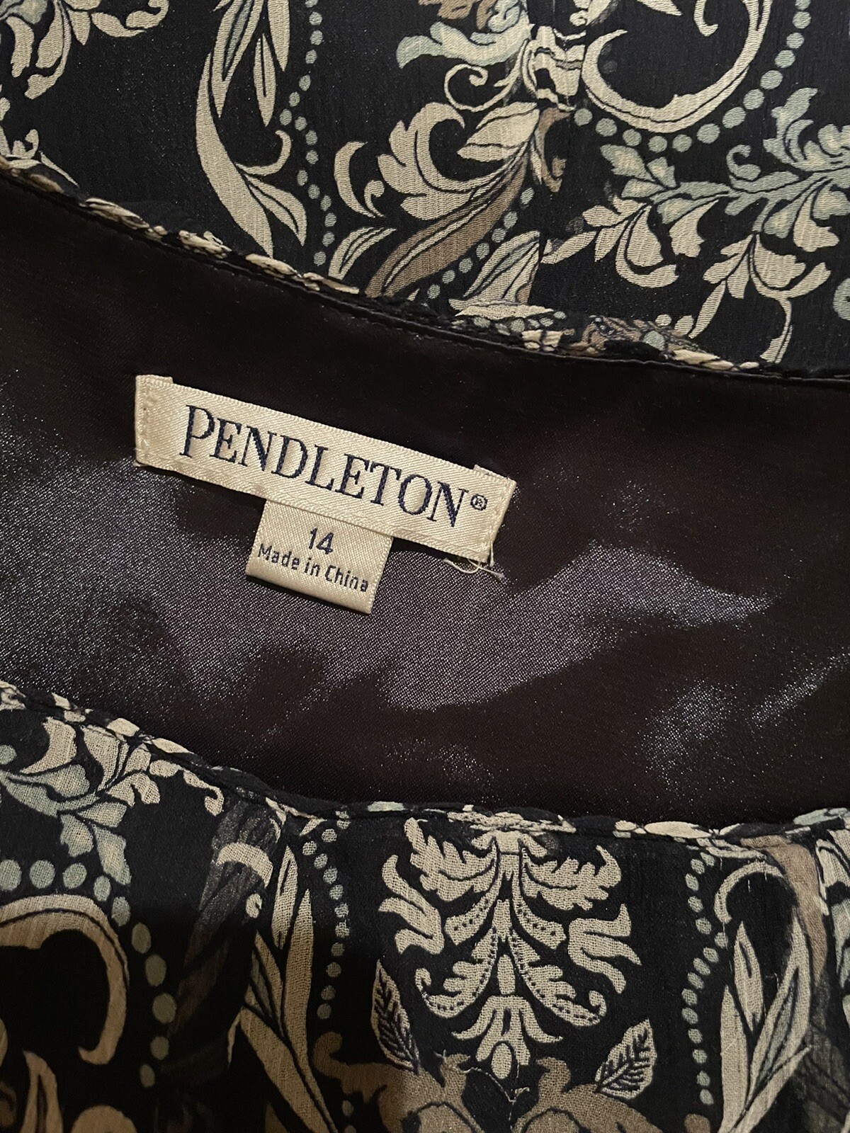 Pendleton Beautiful Lined  100% silk Navy Blue Pr… - image 4