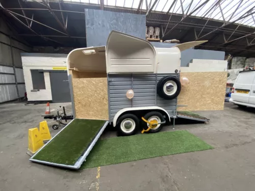 We Do - Rice Horse box Trailer Bar Conversions - Catering Food Truck