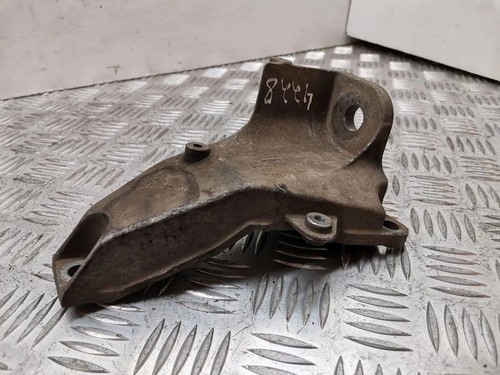 VW PASSAT B5 3B3 Getriebehalter 8D0399114AJ 1.90 Diesel 96kw 2002 30536983