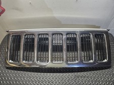 2006-2010 Jeep Commander Front Grille Chrome Oem Used