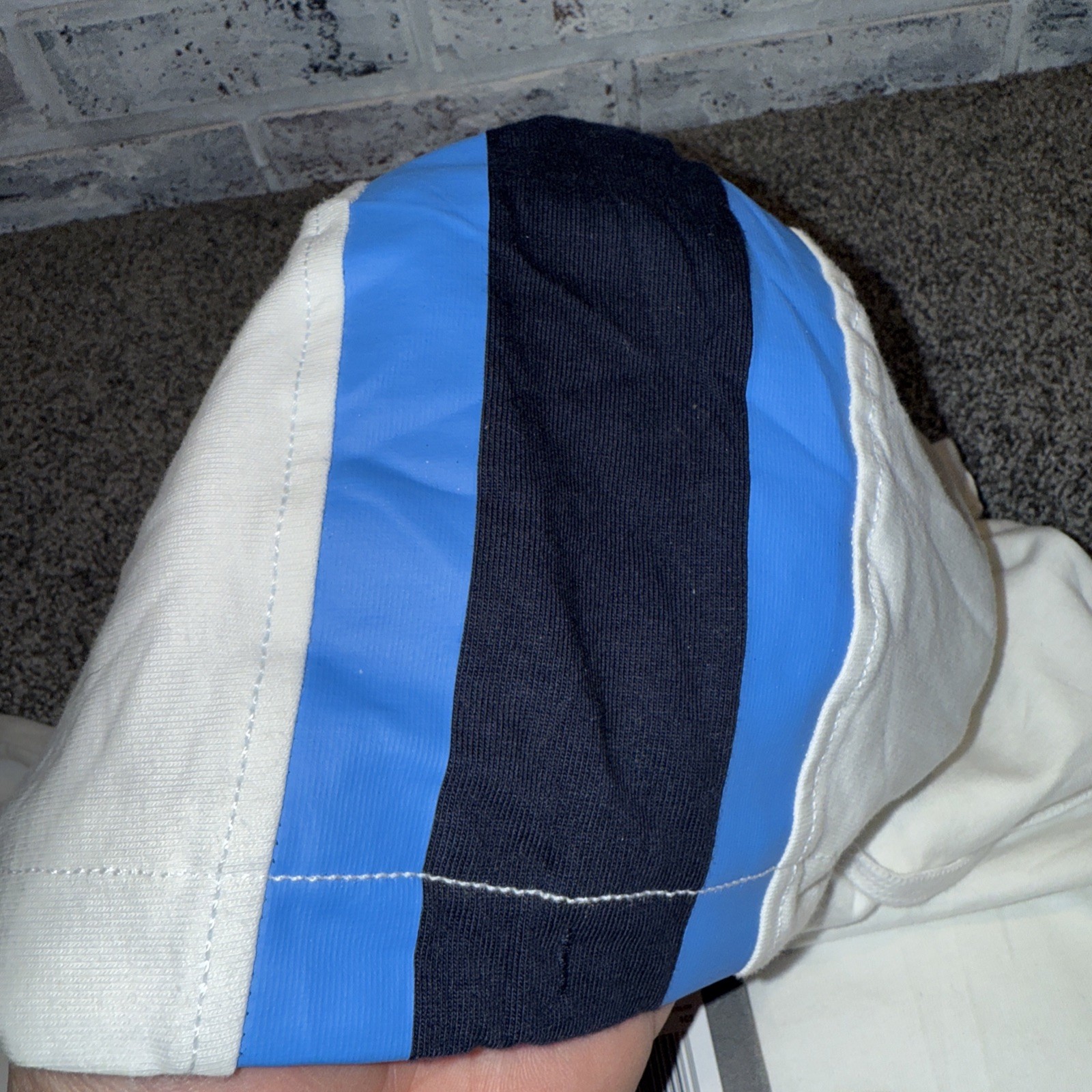 NWT- Converse All Star Unisex Hoody White Sz L  Skateboarding Light Hoodie thumbnail 3