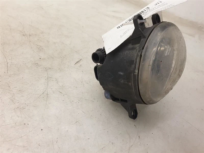 11-15 LEXUS IS250 DRIVER SIDE FRONT FOG LIGHT ASSEMBLY - Image 2 of 4