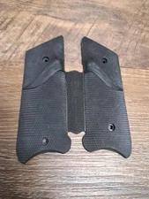 Vtg. Pachmayr Signature .22 Auto Grips