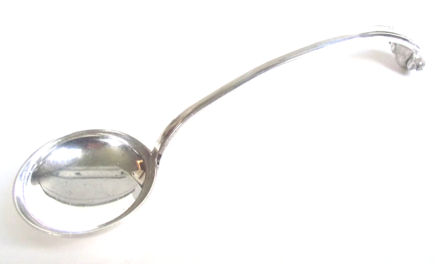 ANTIQUE ONSLOW 5 1/2 STERLING SILVER Fluted Scrolled PATTERN SERVING SAUCE LADLE
Opens in a new wind