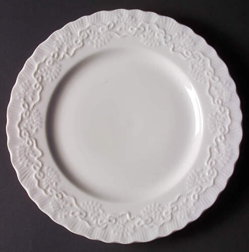 American Living Meredith Dinner Plate 7305236 - Picture 1 of 1