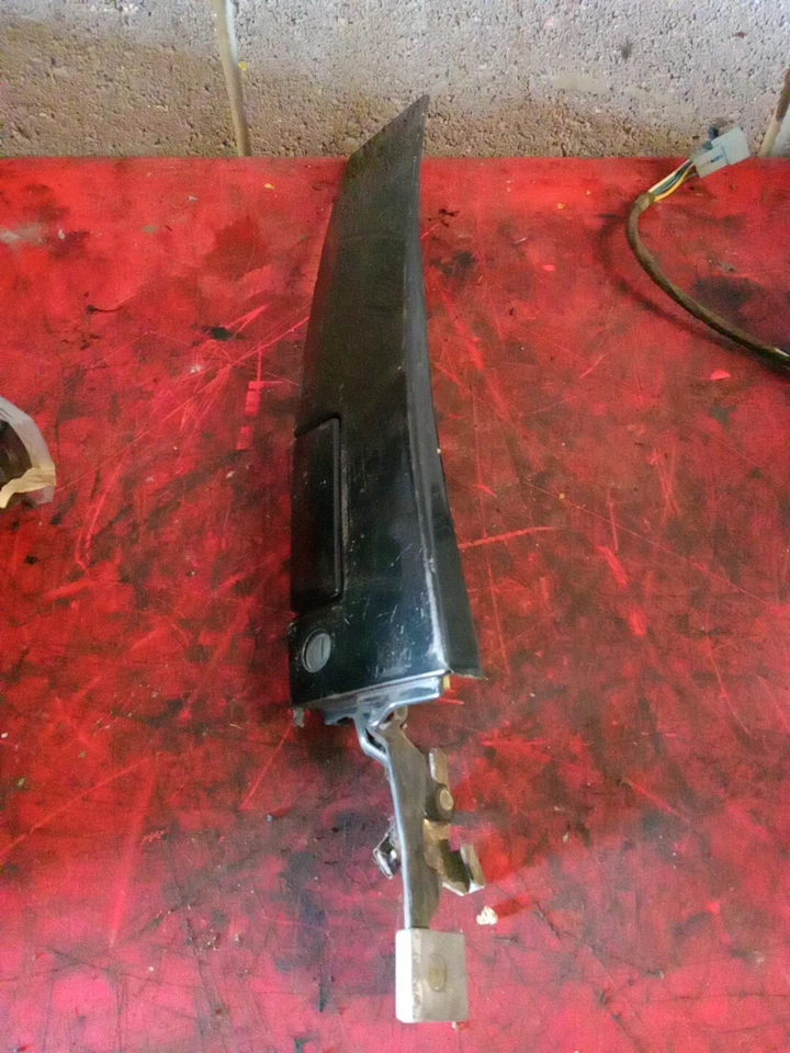 88 - 96 CHEVROLET BERETTA FRONT RIGHT SIDE EXTERIOR DOOR HANDLE OEM, 16603144 - Image 3 of 4