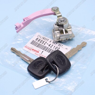Genuine OEM Toyota RAV4 2001-2005 Driver Door Lock Cylinder & Key