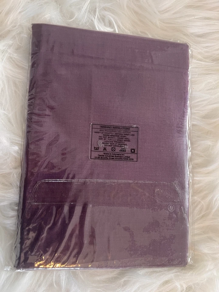 Sheridan Luxury Pillowcase  for beautiful bedrooms - Image 2 of 4