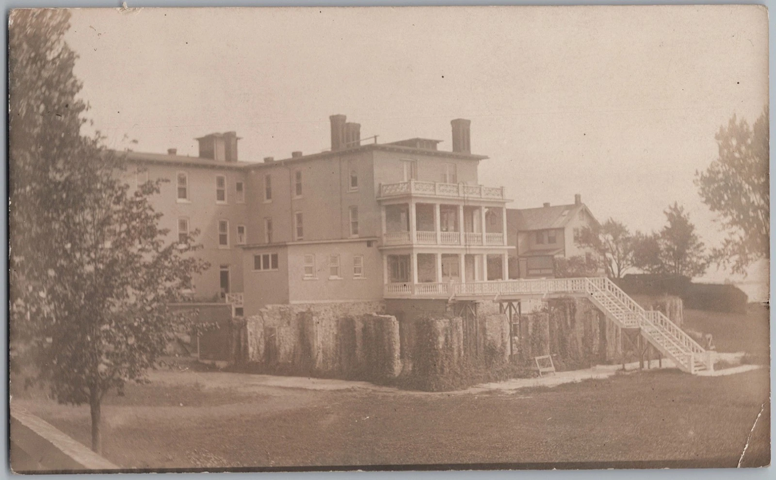 Gananoque Inn Ontario Large Porch Hotel Building Canada 1911 RPPC Postcard D99