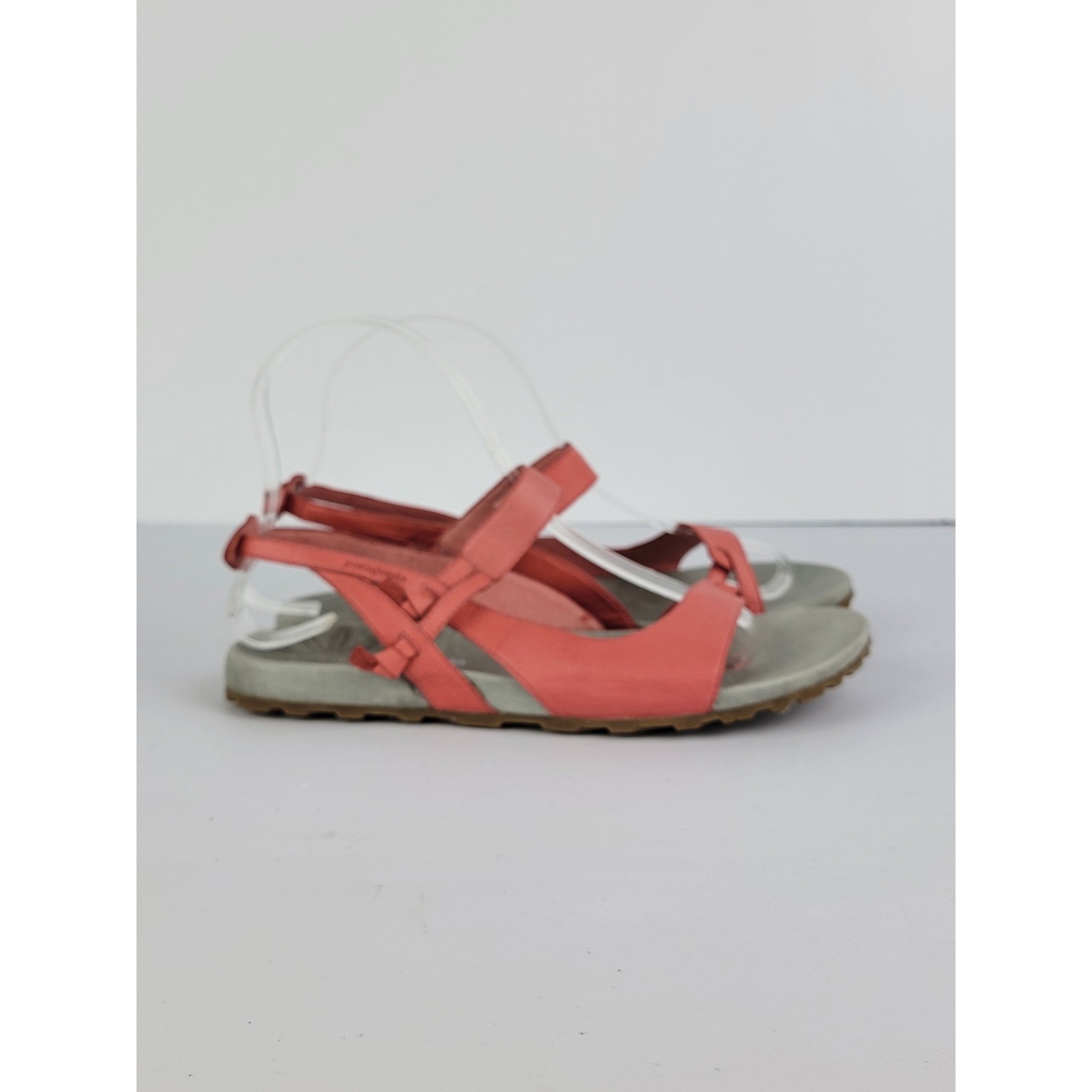 Patagonia Poli Knotty Sandals Coral Pink Leather Strappy Gorpcore Women's 7