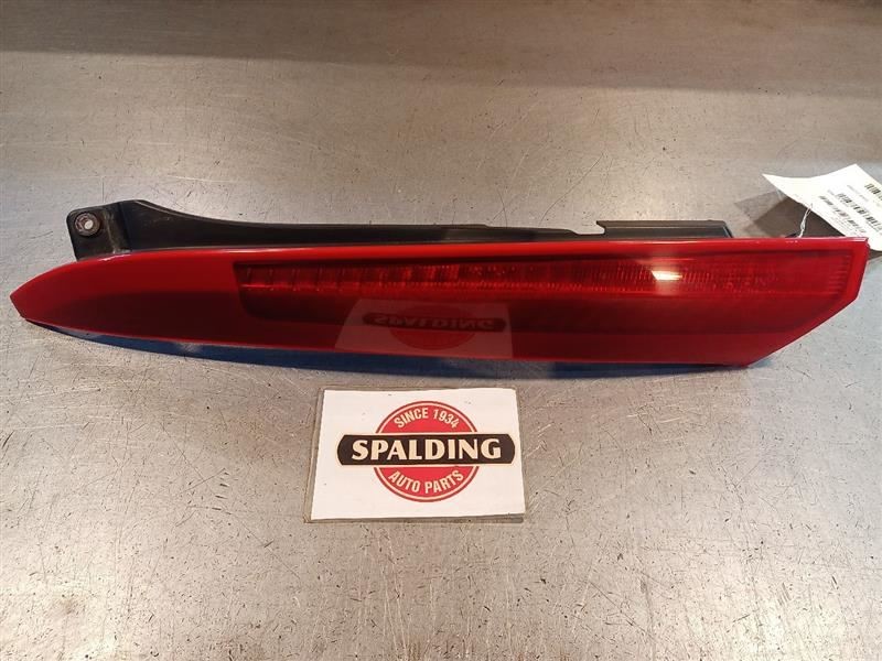 2003-2006 Volvo XC90 Left Upper Tail Light Assembly 8608511