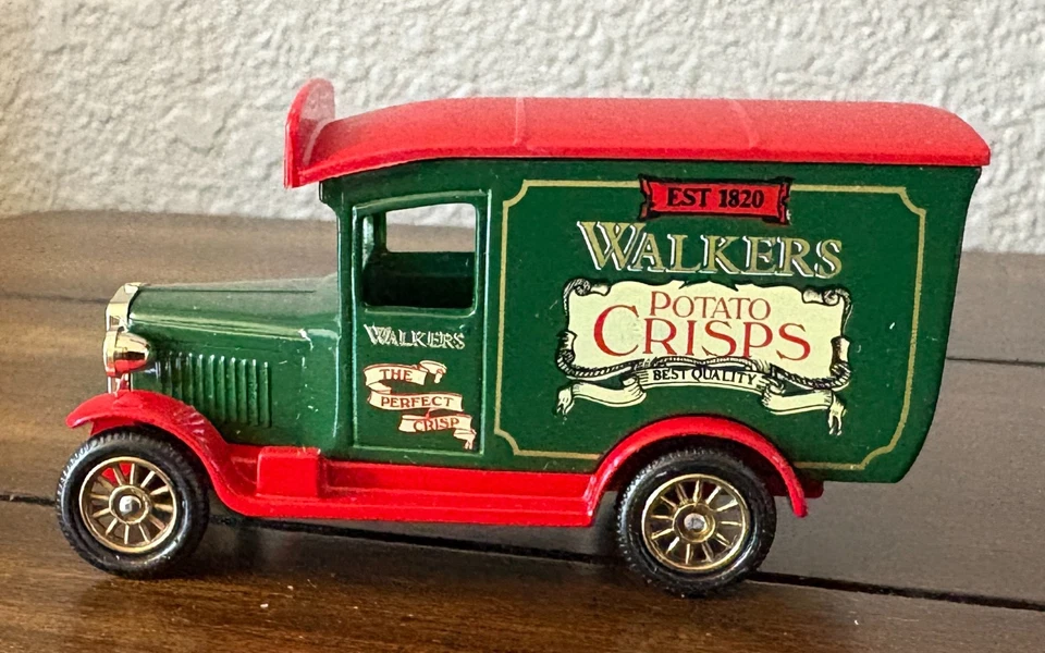 Lledo Walkers Vintage Models Potato Crisps Truck Style Green Made in England - Image 3 of 4