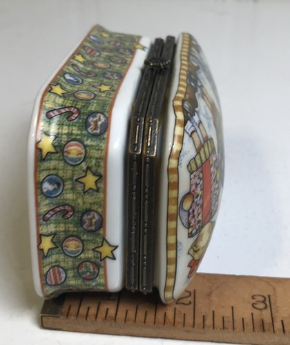 Porcelain Trinket Box by Suzanne Cruise "Children are the Magic of Christmas" Ex - Picture 11 of 11