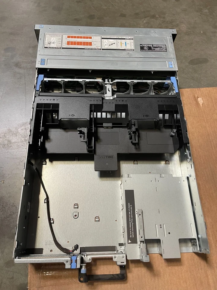 DELL EMC PowerEdge R740 R7920 8x 3.5" Bays Server Chassis Case Backplane 1Y0NR - Image 3 of 4