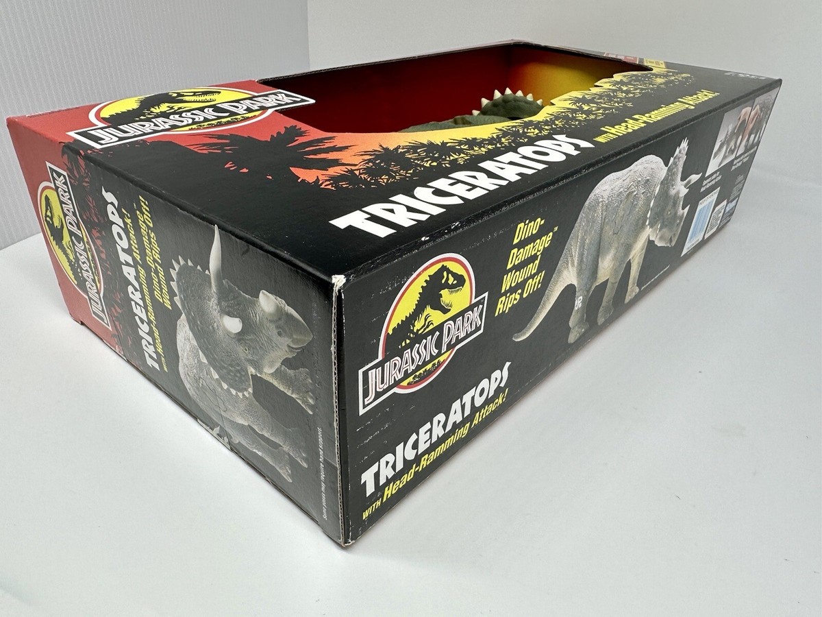 Jurassic Park TRICERATOPS with Head Ramming Attack JP.08 Kenner