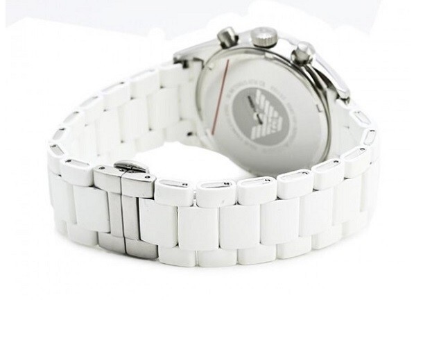 ⭐️完売商品⭐️EMPORIO ARMANI クォーツ 5気圧防水AR5886 ⭐️完売商品⭐️EMPORIO ARMANI クォーツ 5気圧防水AR5886