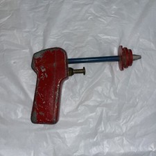 1940 s - 50 s ATOM-MATIC WATER ROCKET GUN - METAL SPACE AGE RAY SQUIRT GUN