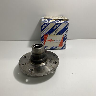 Vorder/Hinterachse Nabe Lancia Delta Integrale R/86 Original 82413546
