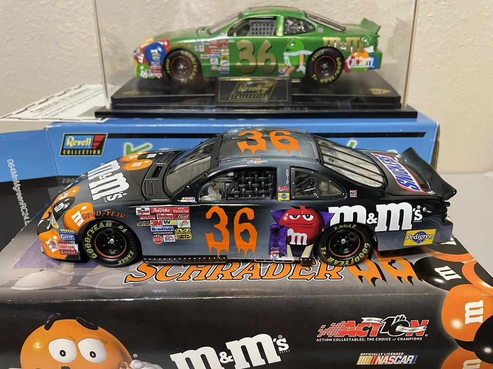 2000 Ken Schrader Green Revell & Halloween Action M&Ms 1/24 diecast - Image 2 of 4