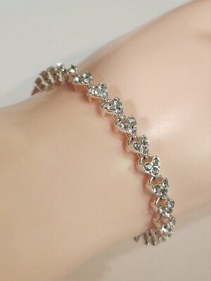 Sparkling Fashion Silvertone Tennis Bracelet With Rhinestone Heart Links