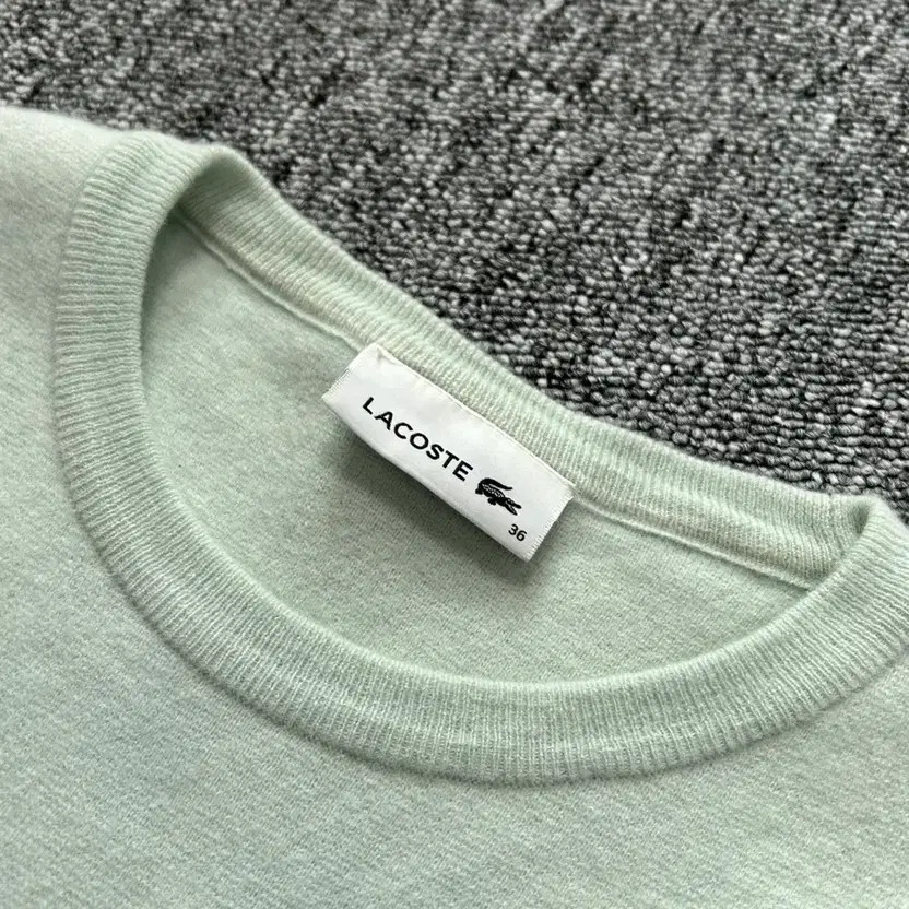 Lacoste Basic Crew Neck Knit - Size M, Excellent … - image 5