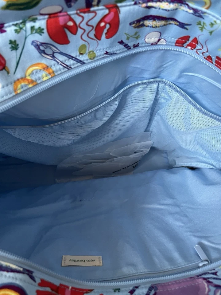 Bolso de Viaje Vera Bradley XL Bolso de Mano para Pasar la Noche Mariscos Hervir Langosta Pescado Nuevo con Etiquetas Foto 2 de 3